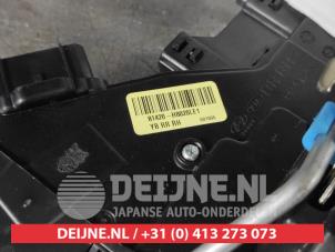 Kia Stonic Deurslot Mechaniek 4Deurs rechts-achter O636632 foto 3