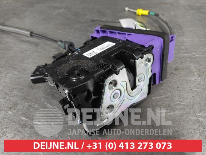 Hyundai I30 Deurslot Mechaniek 4Deurs rechts-achter O636688