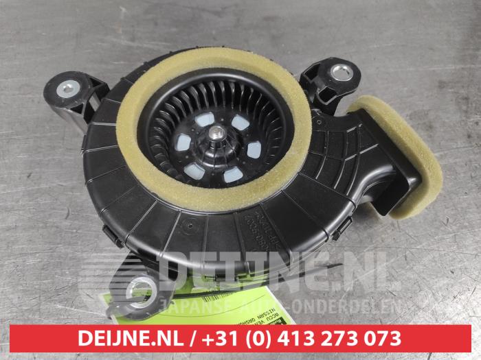 Nissan Qashqai Accu ventilator O636759
