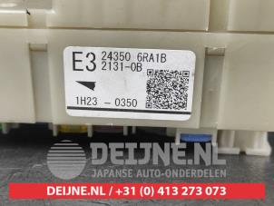 Nissan Qashqai Fuse box O636804 photo 3