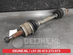 Gebruikte Steekas links-voor Kia Sportage (JE) 2.7 V6 24V 4x4 Prijs € 75,00 Margeregeling aangeboden door V.Deijne Jap.Auto-onderdelen BV