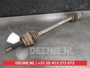 Gebruikte Steekas links-achter Kia Sportage (JE) 2.7 V6 24V 4x4 Prijs € 50,00 Margeregeling aangeboden door V.Deijne Jap.Auto-onderdelen BV