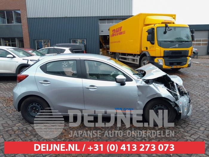 Mazda 2 Portier 4Deurs rechts-achter O637139