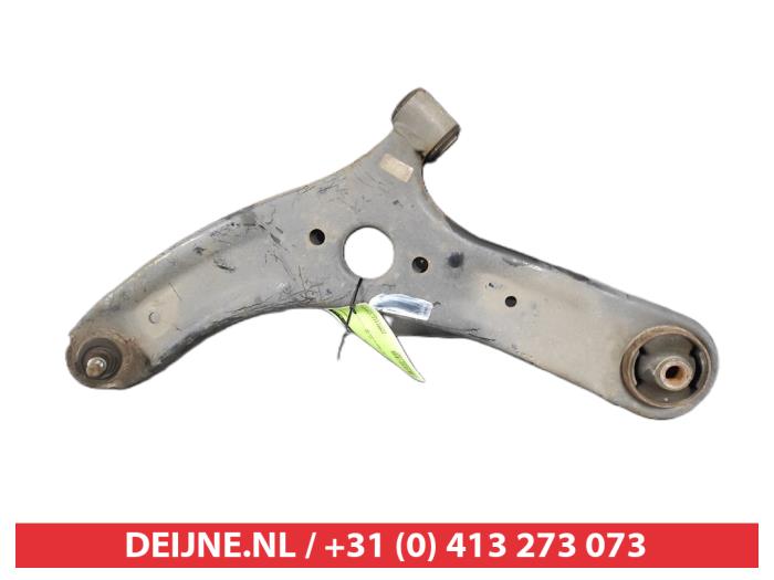 Hyundai I20 Draagarm onder links-voor O637257