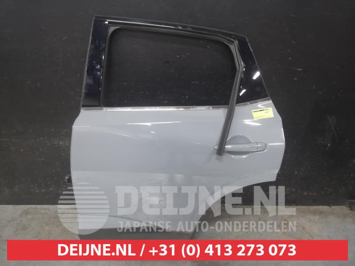 Nissan Qashqai Portier 4Deurs links-achter O637306