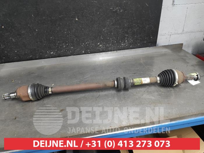Gebruikte Steekas rechts-voor Hyundai i30 (PDEB5/PDEBB/PDEBD/PDEBE) 1.6 CRDi 16V VGT Prijs € 75,00 Margeregeling aangeboden door V.Deijne Jap.Auto-onderdelen BV
