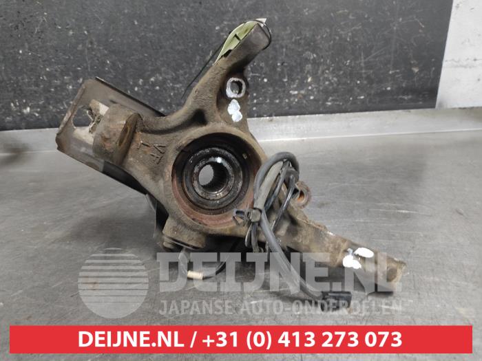 Hyundai I40 Knuckle, front left O637405