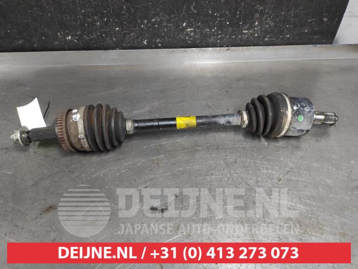 Hyundai I40 Front drive shaft, left O637407