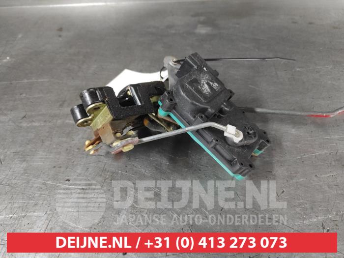 Hyundai Atos Deurslot Mechaniek 4Deurs links-voor O637434