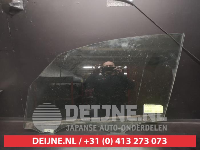 Hyundai IX20 Portierruit 4Deurs links-voor O637491