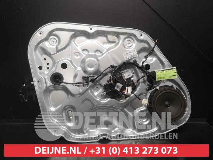 Hyundai IX20 Ruitmechaniek 4Deurs links-voor O637492