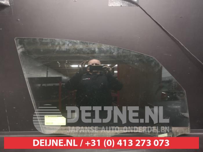 Hyundai IX20 Portierruit 4Deurs rechts-voor O637512