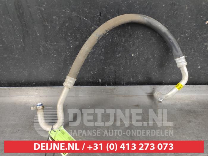 Kia Sportage Air conditioning line O637539