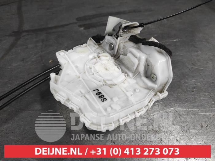 Mazda CX-30 Deurslot Mechaniek 4Deurs rechts-achter O637787