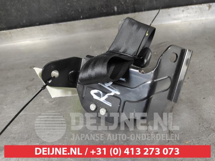Mitsubishi Space Star Veiligheidsgordel rechts-achter O637791