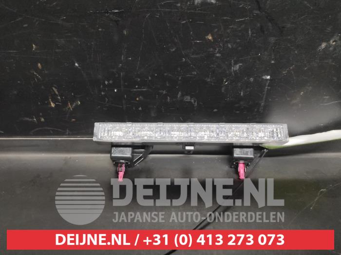 Toyota Auris Extra Remlicht midden O637860