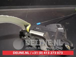 Toyota Auris Türschlossmechanik 4-türig links vorne O637870 foto 2