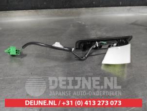 Suzuki Swift Tailgate switch O637916 photo 2