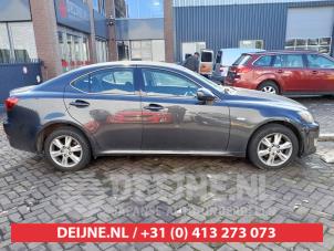 Lexus IS Front door 4-door, right O638005 photo 3