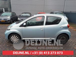 Toyota Aygo Portier 4Deurs links-voor O638333 foto 3