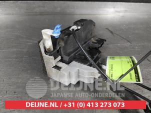 Infiniti FX Door lock mechanism 4-door, front left O638439 photo 2