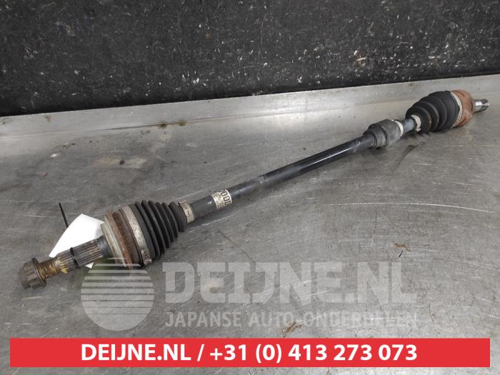 Toyota Yaris Aandrijfas rechts-voor O638539