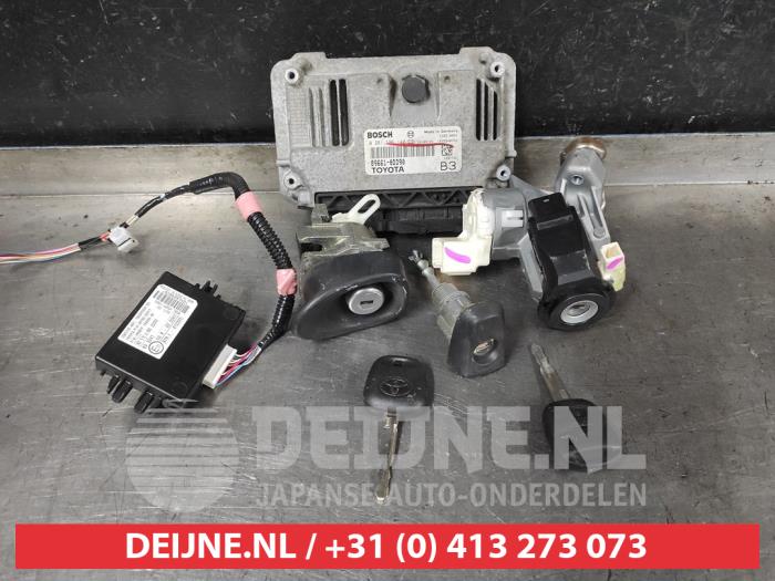 Toyota Yaris Slotenset Cilinder (compleet) O638713