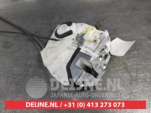 Suzuki SX-4 Türschlossmechanik 4-türig links hinten O638789 foto 2