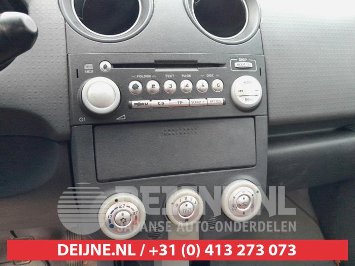 Mitsubishi Colt Kachel Bedieningspaneel O638894
