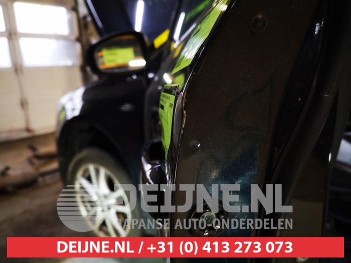 Toyota Avensis Tür 4-türig links vorne O639054