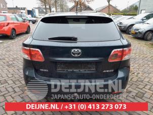 Gebruikte Achterklep reflector rechts Toyota Avensis Wagon (T27) 2.2 16V D-4D-F 150 Prijs op aanvraag aangeboden door V.Deijne Jap.Auto-onderdelen BV