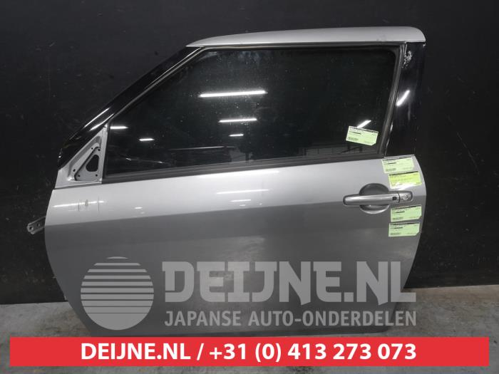 Suzuki Swift Tür 2-türig links O639114