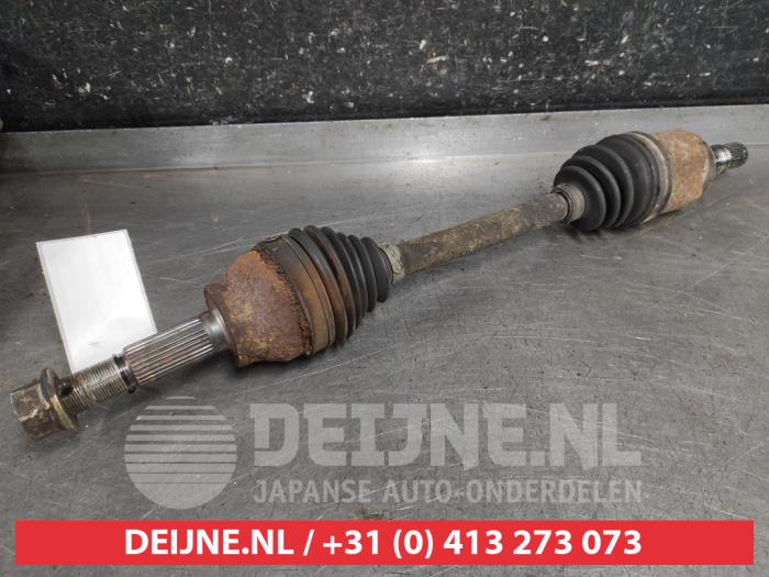 Gebruikte Aandrijfas rechts-voor Infiniti FX (S50) 45 4.5i 32V VVT AWD Prijs € 50,00 Margeregeling aangeboden door V.Deijne Jap.Auto-onderdelen BV