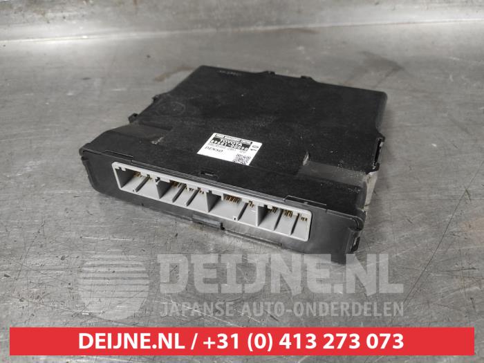 Gebruikte Bodycontrol Module Toyota Yaris III (P13) 1.5 16V Hybrid Prijs € 50,00 Margeregeling aangeboden door V.Deijne Jap.Auto-onderdelen BV