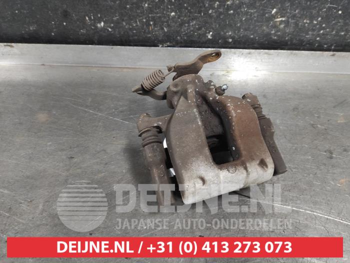 Toyota Avensis Bremszange rechts hinten O639379
