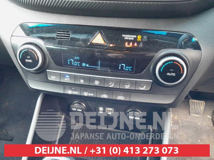 Hyundai Tucson Kachel Bedieningspaneel O639442