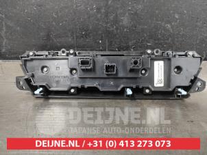 Honda HR-V Heater control panel O639742 photo 2