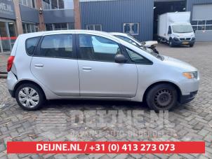 Mitsubishi Colt Extra Ruit 4Deurs rechts-achter O639833 foto 2
