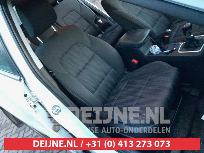 Kia Sportage Sitz rechts O639895