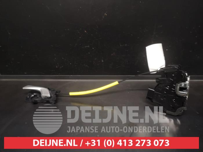 Kia Rio Deurslot Mechaniek 4Deurs links-voor O640027