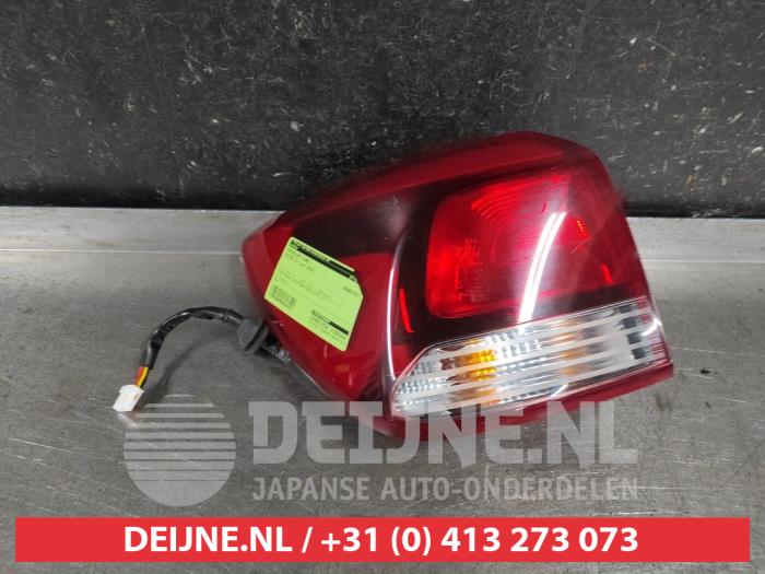 Kia Rio Achterlicht links O640035