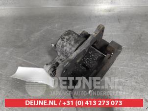Lexus CT 200h Remklauw (Tang) links-voor O640196 foto 2