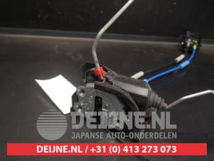 Kia Picanto Door lock mechanism 4-door, front left O640248 photo 2