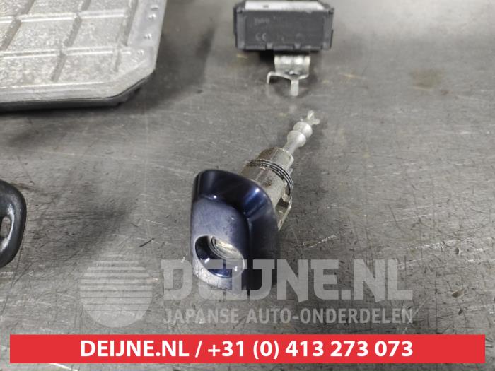 Toyota Auris Set of cylinder locks (complete) O640282