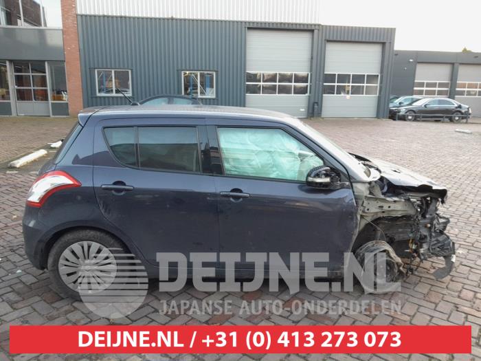 Suzuki Swift Portierruit 4Deurs rechts-achter O640373