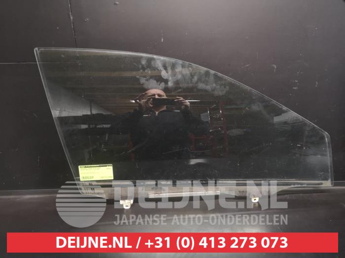 Toyota Corolla Portierruit 4Deurs rechts-voor O640415