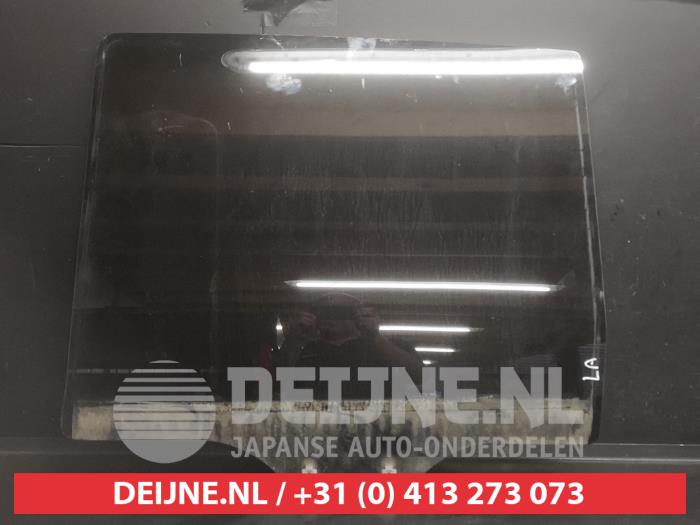 Hyundai Matrix Türscheibe 4-türig links hinten O640505