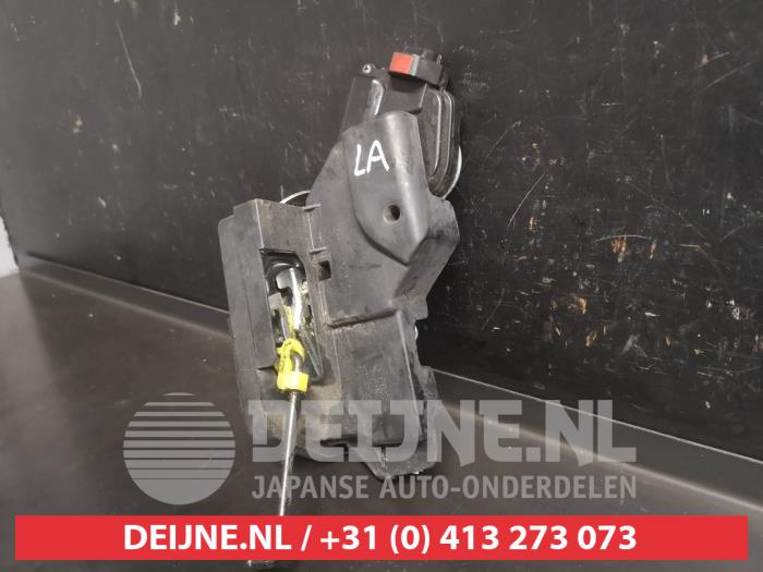 Hyundai Matrix Deurslot Mechaniek 4Deurs links-achter O640506