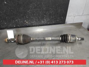 Gebruikte Steekas links-voor Suzuki Swift (ZA/ZC/ZD) 1.2 16_ Prijs € 50,00 Margeregeling aangeboden door V.Deijne Jap.Auto-onderdelen BV