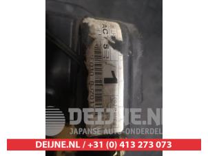 Kia Sportage Deurslot Mechaniek 4Deurs links-achter O640616 foto 3